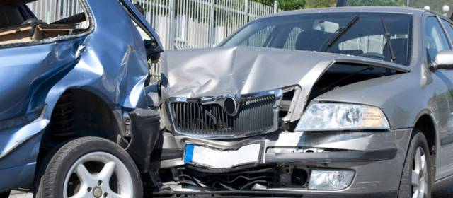 Consulta Gratuita en Español Cercas de Mí con Abogados de Accidentes y Choques de Autos y Carros en Montebello California